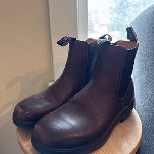 Blundstone Hi Ankle Size 6
